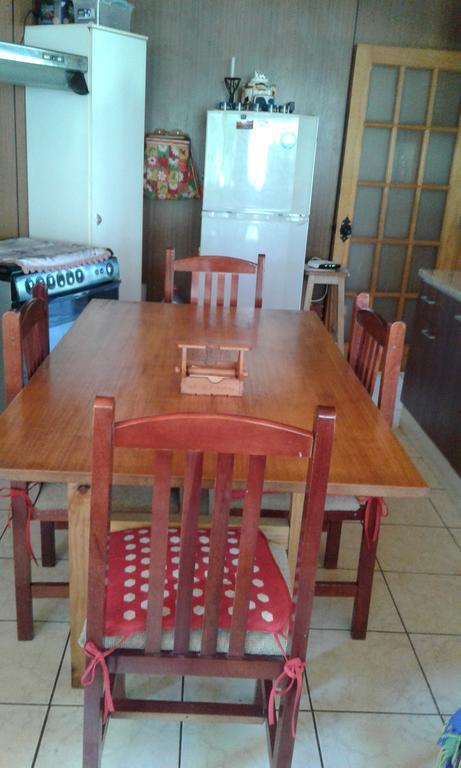 Patagonia Hostal Alojamiento Familiar ปูแอร์โตบารัส ภายนอก รูปภาพ