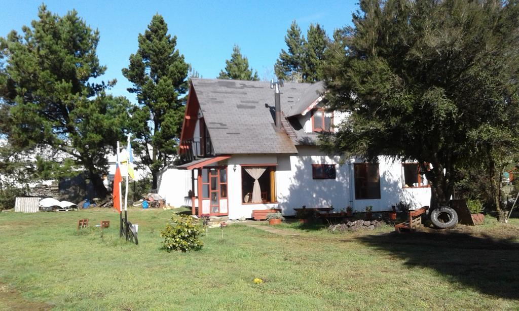 Patagonia Hostal Alojamiento Familiar ปูแอร์โตบารัส ภายนอก รูปภาพ