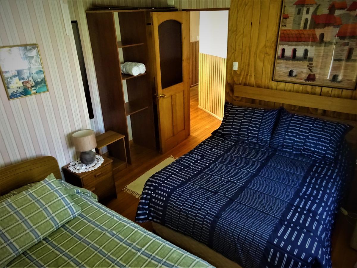 Patagonia Hostal Alojamiento Familiar ปูแอร์โตบารัส ภายนอก รูปภาพ